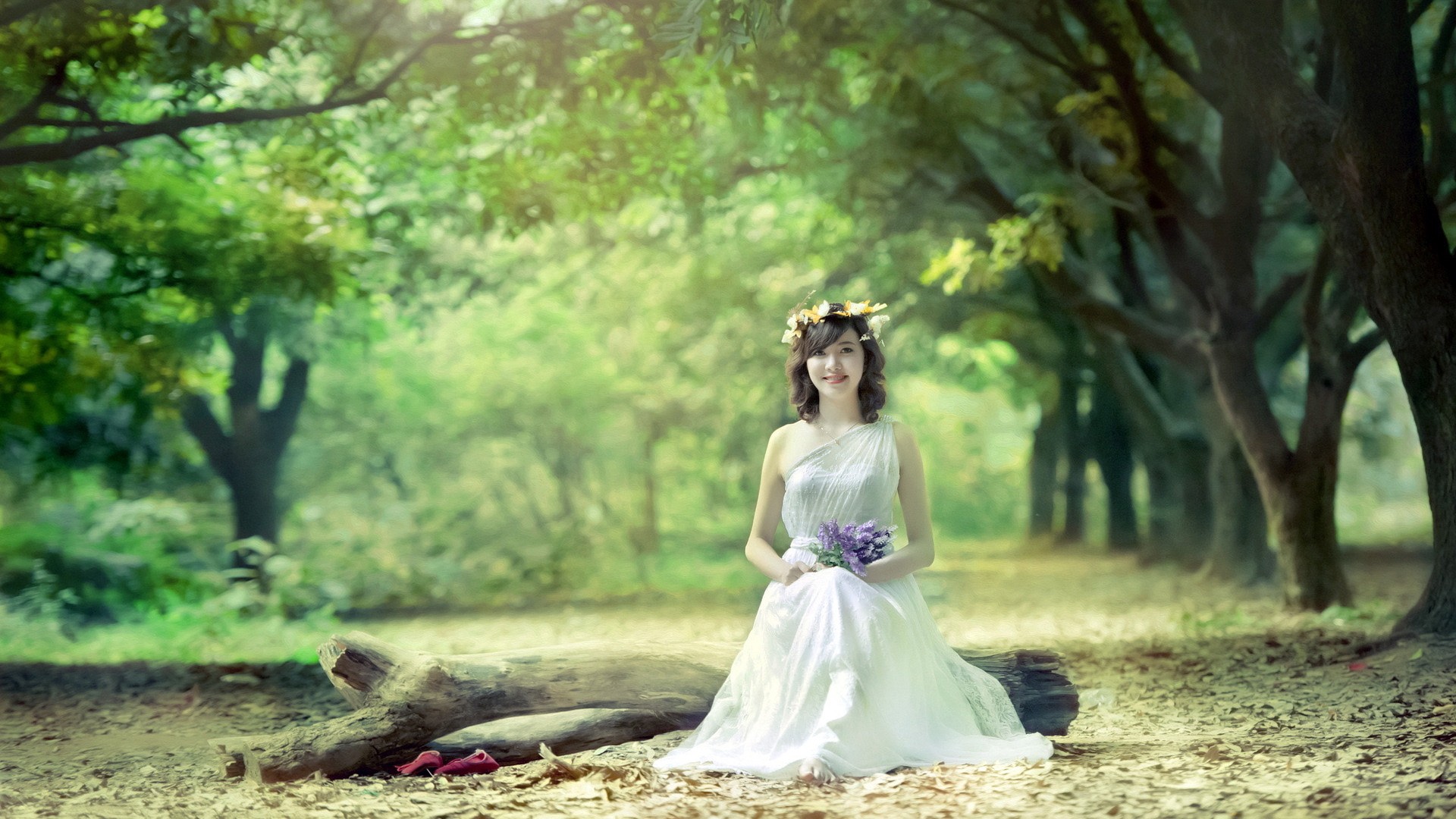 非主流梦幻 草地上的唯美女神，你的高清壁纸已送达