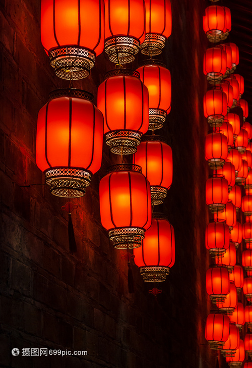 光影绘华彩 探索灯笼摄影的艺术与意境